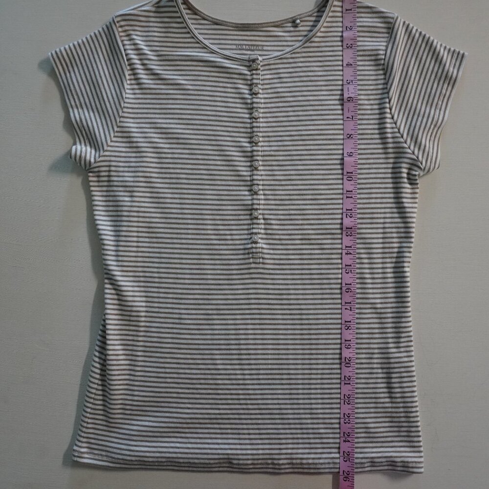 M.M. LaFleur Mori Hinley Thin Striped Ribbed Pima Cotton Khaki / Ivory Tee - Picture 7 of 7